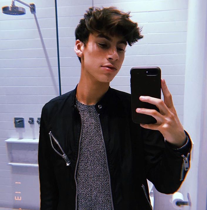 JackThatsofalse's tweet image. 21.