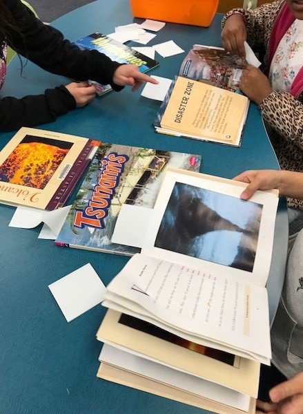 serna_library's tweet photo. Tornadoes, Hurricanes and Landslides, Oh My! 3rd Graders had a blast researching natural disasters in the library. #nesidlibs @SernaSammySeal https://t.co/NBsjMfRUax