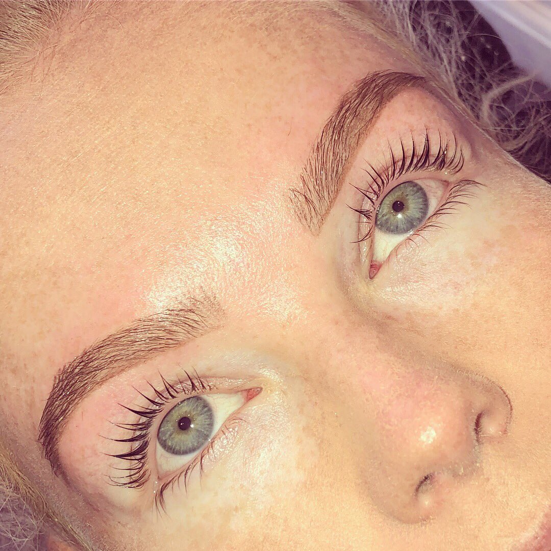 helssavvi's tweet photo. Eyes to the soul perfected with gorgeous brows and lashes @hdbeautygroup @NouveauLashesUK #hdbrows #highdefinitionbrows #lvlenhancelashes #lvl #kent #bexleyheath https://t.co/lva7o2qi6U