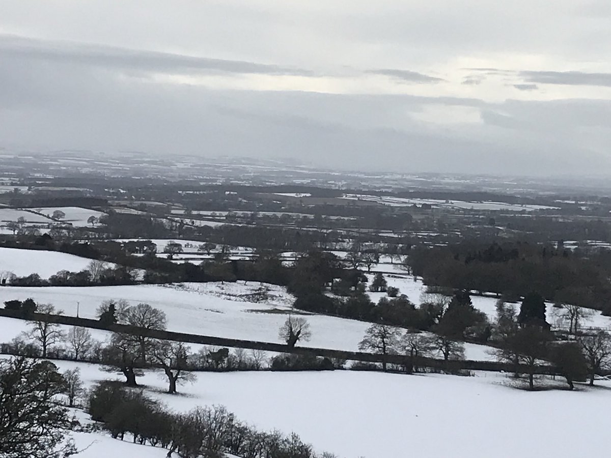 It may be snowing but we are busy with market appraisals today. Not a bad view and #NorthYorkhire is still as beautiful as ever! We are active in the market in all types of weather