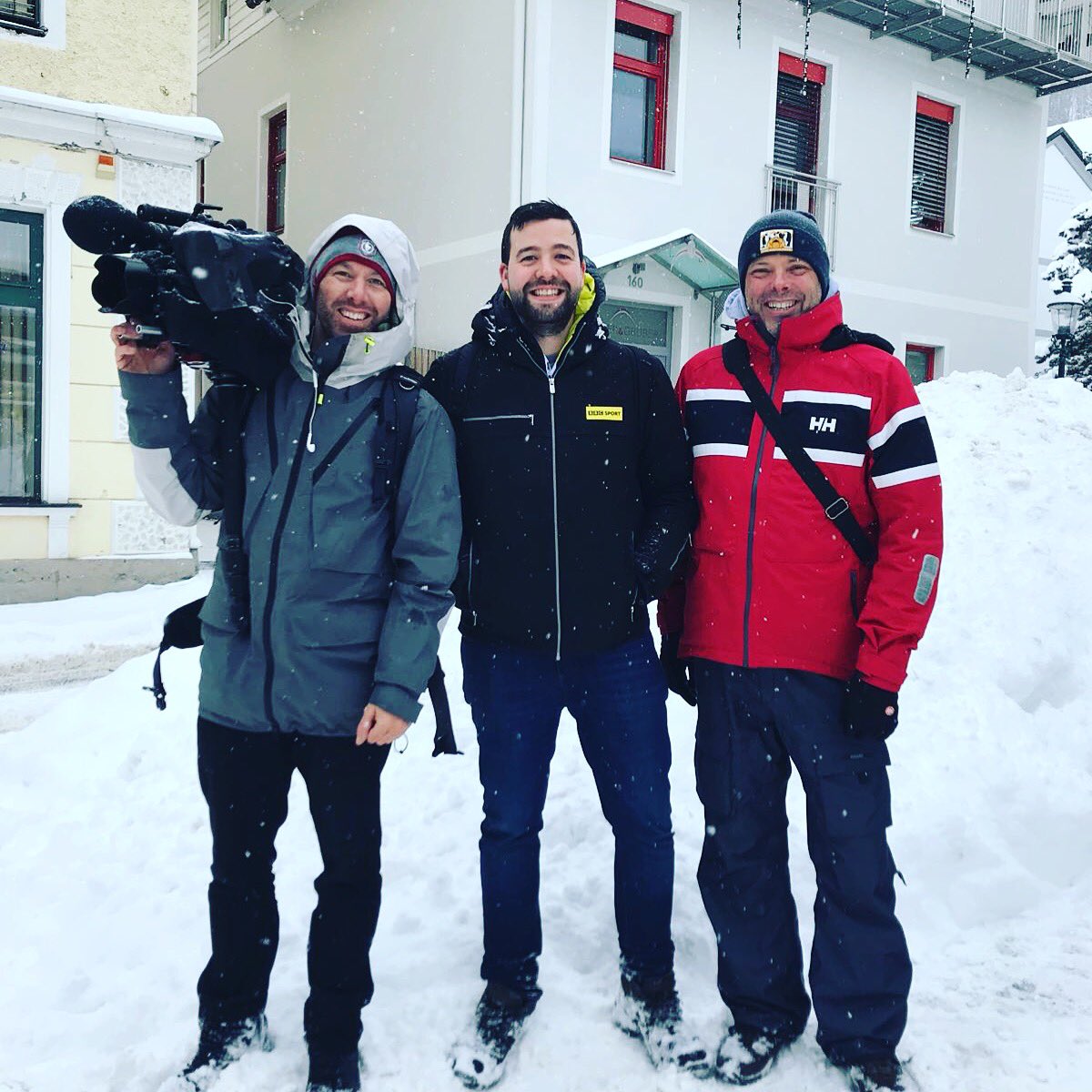 Severndrone's tweet photo. Bumped into the BBC Ski Sunday crew in Schladming today prepping for tomorrows night race. #bbc #bbcsport #skisunday #uav #pfco #dronelife #drones #austria #Österreich #schladming #planai https://t.co/mZyYtD3JVt