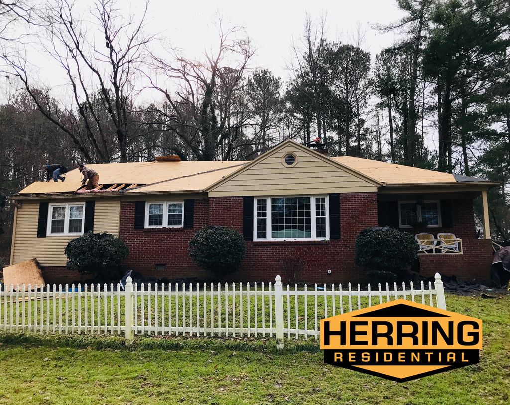 HerringRoof's tweet photo. Coming Soon - A brand new Pinnacle Pristine Heather Signature Select roofing system! #lifetime #shingle #newroof #fuquay #letsroof https://t.co/1td7xamW2Y