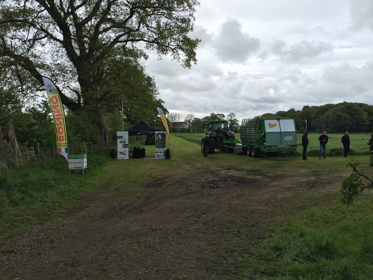 GreenForage's tweet photo. Today 6% of dairy farmers practicing zero grazing, predicted to rise to 14% by the year 2020 π±π±π± #zerograzing #grasscutting #Greenforage #Bonino https://t.co/AfRaqUiqQ8