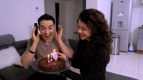 Juju Fitcats Twitterren Si Je Vous Dis Que Dans Ma Derniere Video Youtube Se Cache La Recette D Un Gros Gateau D Anniversaire Au Chocolat Fit Diet Et Gourmand Vous Y Croyez Reponse