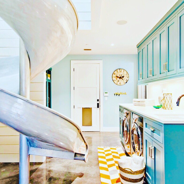 SpiralDesignCO's tweet photo. Laundry Rooms...Don’t forget to add a “pop” of color to this forgotten yet high-traffic room! Book a consultation to find the perfect color for your home and never dread laundry again! #houzz #spiraldesigncolorconsulting #nowbooking #colorconsultation #colorconsultant #denver https://t.co/5k9DNwlYoP