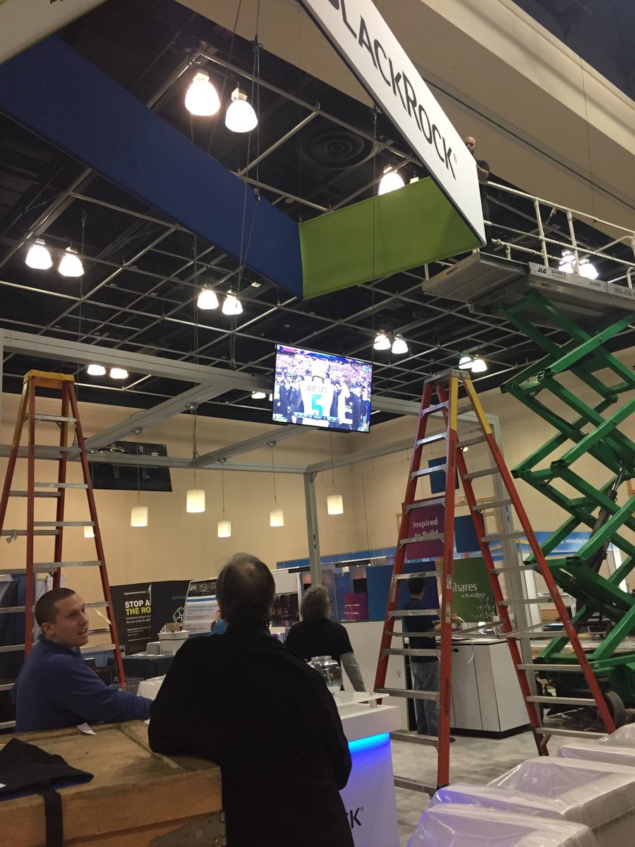 ppgav's tweet photo. Take a #bts look on how we build up the BlackRock booth in Hollywood, FL with @skylineexhibits. We love the amazing results! 
-
-
#tradeshow #convention #conference #symposium #hollywood #audiovisual #technology #ppgav #skyline #January #blackrock #eventplanner #events #florida https://t.co/fMutI7LZwX