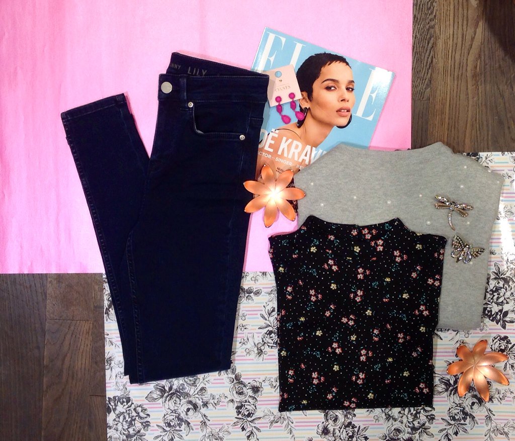 Oasis_Trafford's tweet image. Couldn't think of a cuter combo, Briony's top spring picks! Lily jeans &amp;amp; flower tee  65587 #oasisfashion #spring08