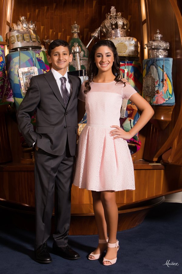 MunozPhoto's tweet photo. It was a pleasure celebrating Jonny and Allie on their journey into adulthood! Mazel tov on your B'Nai Mitzvah! 🎉🎉🎉 #mitzvah #b'nai
@Temple Beth El @It Events by Julie @Dalsimer Atlas Floral and Event Decorators https://t.co/lCzpsWLfZm