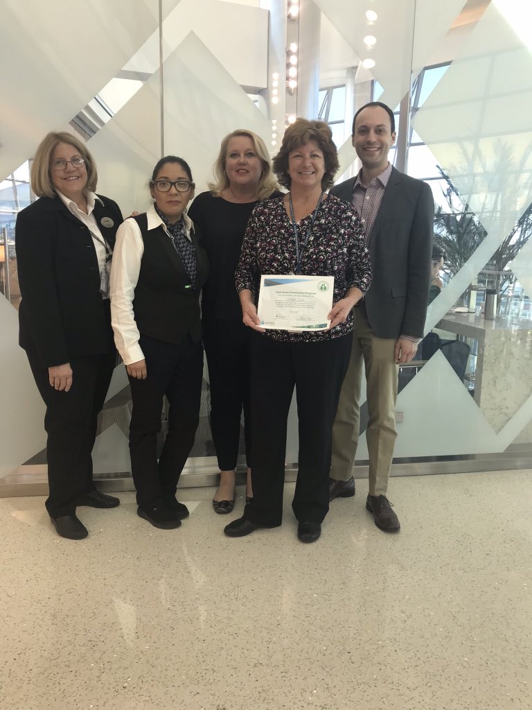 Congratulations! SAN United Club for becoming the first Green Certified Line Station. @weareunited @AeroEvan949 @sarahraemurphy @alturnersan 1 #greenteam #teamwork