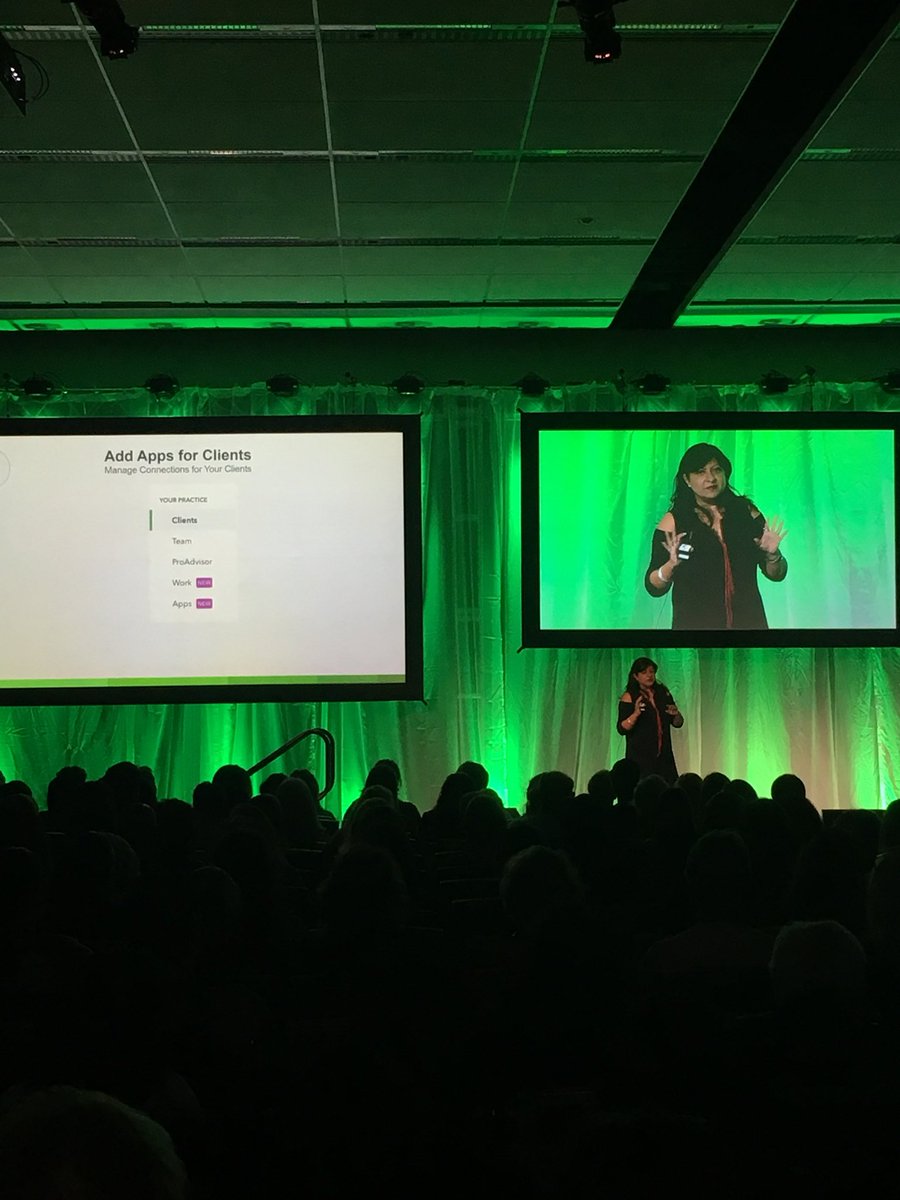 Talking apps at #GetConnectedCA be sure to stop by the <a href="/ReceiptBank/">RB</a>   booth to learn about #effortlessbookkeeping