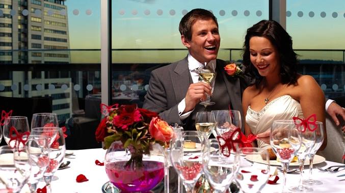 doubletreeleeds's tweet photo. Looking for the perfect wedding #venue in #Leeds for your ‘big day’? #DTLeeds provides a beautiful backdrop for a #wedding celebration. For more information, contact our coordinator and events team on 0113 241 1024. https://t.co/4e6ITwf4Xg