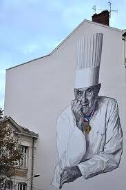 EDF_AuRhAlpes's tweet photo. Merci Monsieur Paul. Nous sommes fiers d'avoir accompagné votre institut Bocuse et du plaisir que vous a apporté la préparation du mur peint avec #GilbertCoudene #PaulBocuse https://t.co/shZXrzi1YX