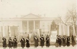 newsofthepast's tweet photo. 98 years ago, #female members of the #Republican #Party demand #equal #representation at... https://t.co/7U1cdqBTyB https://t.co/UUoOff0Xtg