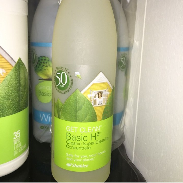Jose_Shaklee_88's tweet photo. Sharing some of the products we used here,
#NO #chemicals 100% #Organic #Biodegradable #products for all #cleaning proposes, to clean the #galss,remove #silicone residue,to clean out #toilets and disinfect them,to mop the floor ect.. https://t.co/HHlGU6vVGk