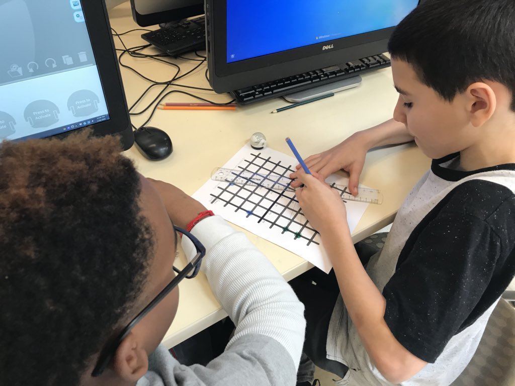 AMDTechnology's tweet photo. We love how our Ozobots help us practice our math skills! #plottingcoordinates #creatinggeometricshapes #area #perimeter #maliszewski @PrincipalAMD @EMercadoAMD https://t.co/A4CfBnxg0c