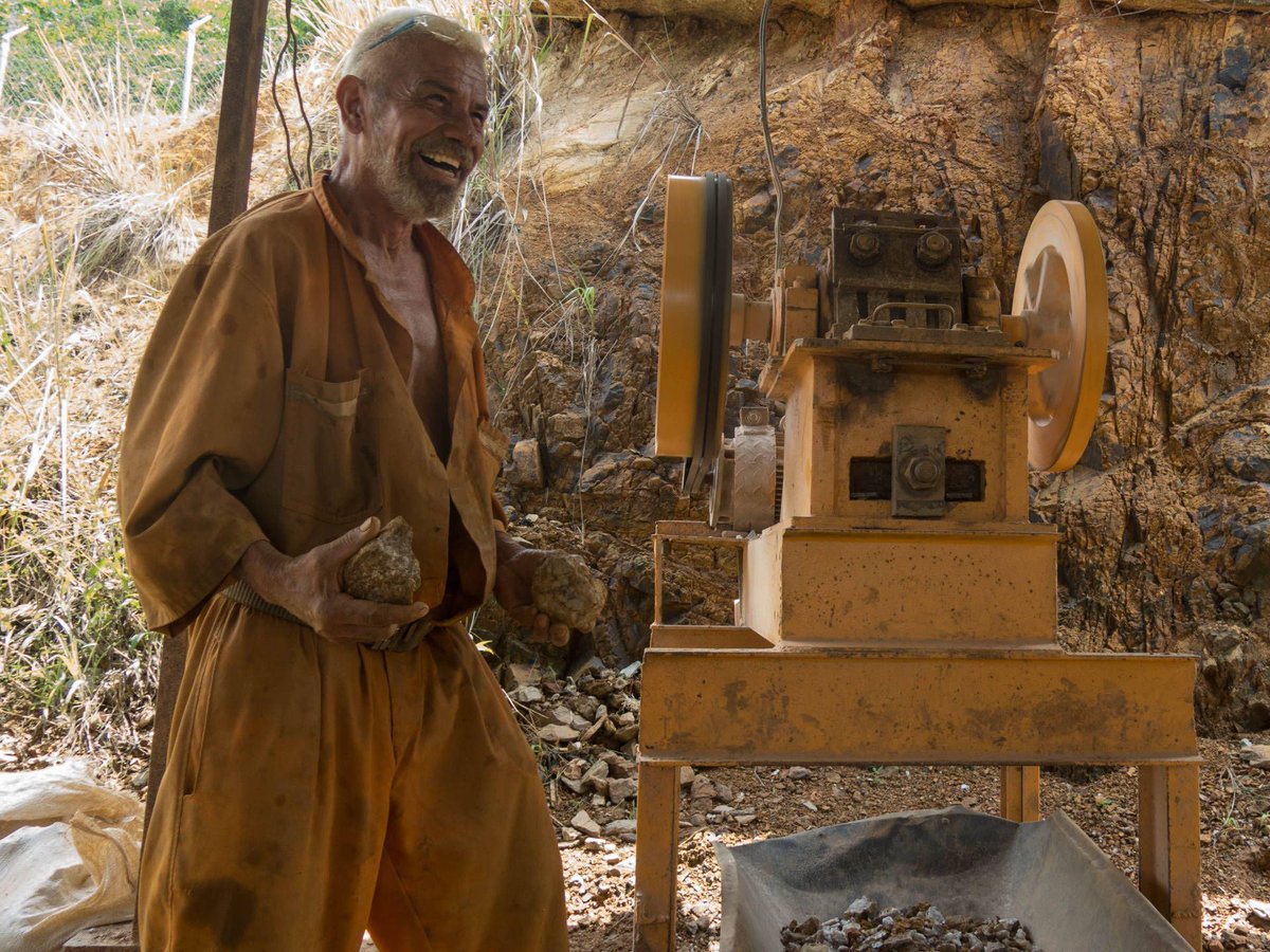pulitzercenter's tweet photo. Venezuela's mining boom has unleashed havoc on the lives of indigenous people. @BramEbus @mongabay https://t.co/8fnsS6uAjf https://t.co/ZozUmIUaX9
