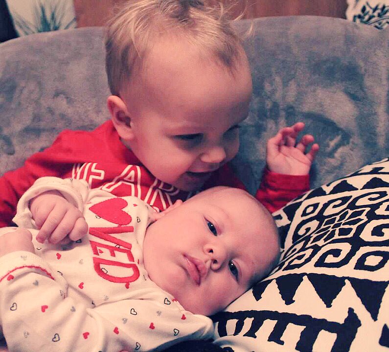 starrmoongalaxy's tweet photo. Nothing makes me feel more love than these two #ShutterflyCupidSweeps https://t.co/Pzhnn8ewi9