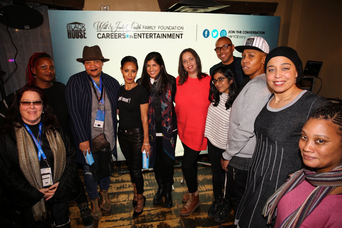 MyCIEStory's tweet photo. Thanks again to our panelists @dulynotedinc @darealwordblaze @jadapsmith Christine D'Souza Gelb @stayMACRO's Poppy Hanks, @minhalbaig @LenaWaithe for sharing their knowledge at "Broadening the Lens: Perspectives on Diverse Storytelling!" #sundance #diversestories https://t.co/ndCpQf4HUB
