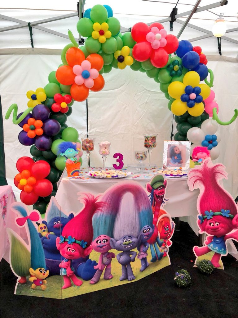 overal Contractie verkoudheid GoStyleBalloons&Deco on Twitter: "Magical Trolls theme birthday for a special little Princess. Contact us for more info #gostyledeco #trollsparty #trolls #balloon #balloondeco #balloons balloonart #balloonflower #instagood #Beautiful #picoftheday ... overal Contractie verkoudheid GoStyleBalloons&Deco on Twitter: "Magical Trolls theme birthday for a special little Princess. Contact us for more info #gostyledeco #trollsparty #trolls #balloon #balloondeco #balloons balloonart #balloonflower #instagood #Beautiful #picoftheday ...