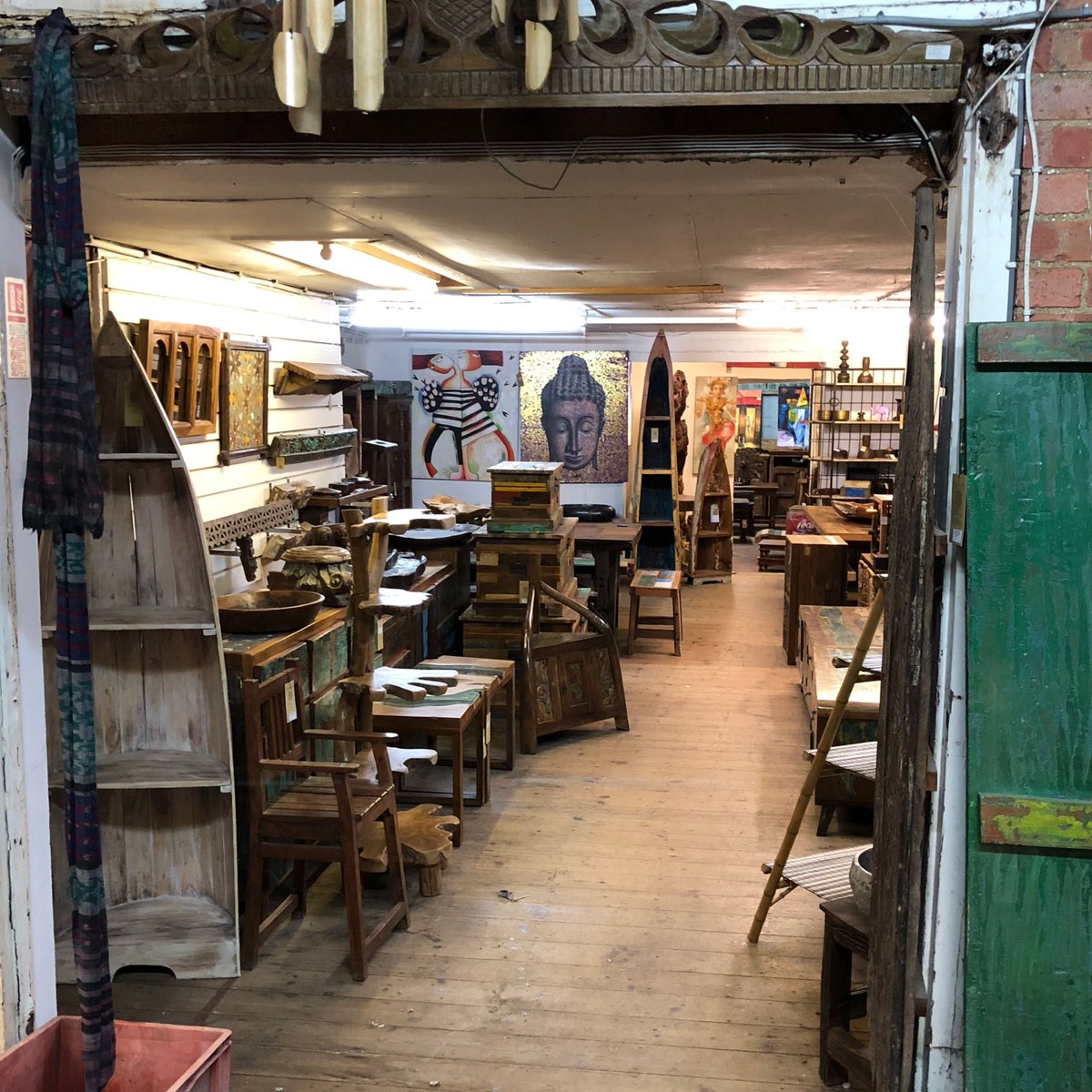 Welcome to our Aladdin's Cave of unique and unusual furniture.... 🧞‍♀️

buff.ly/2n0MQEj

#unique #unusual #interiordesign #furniture #aladdinscave #hitchin #hertfordshire