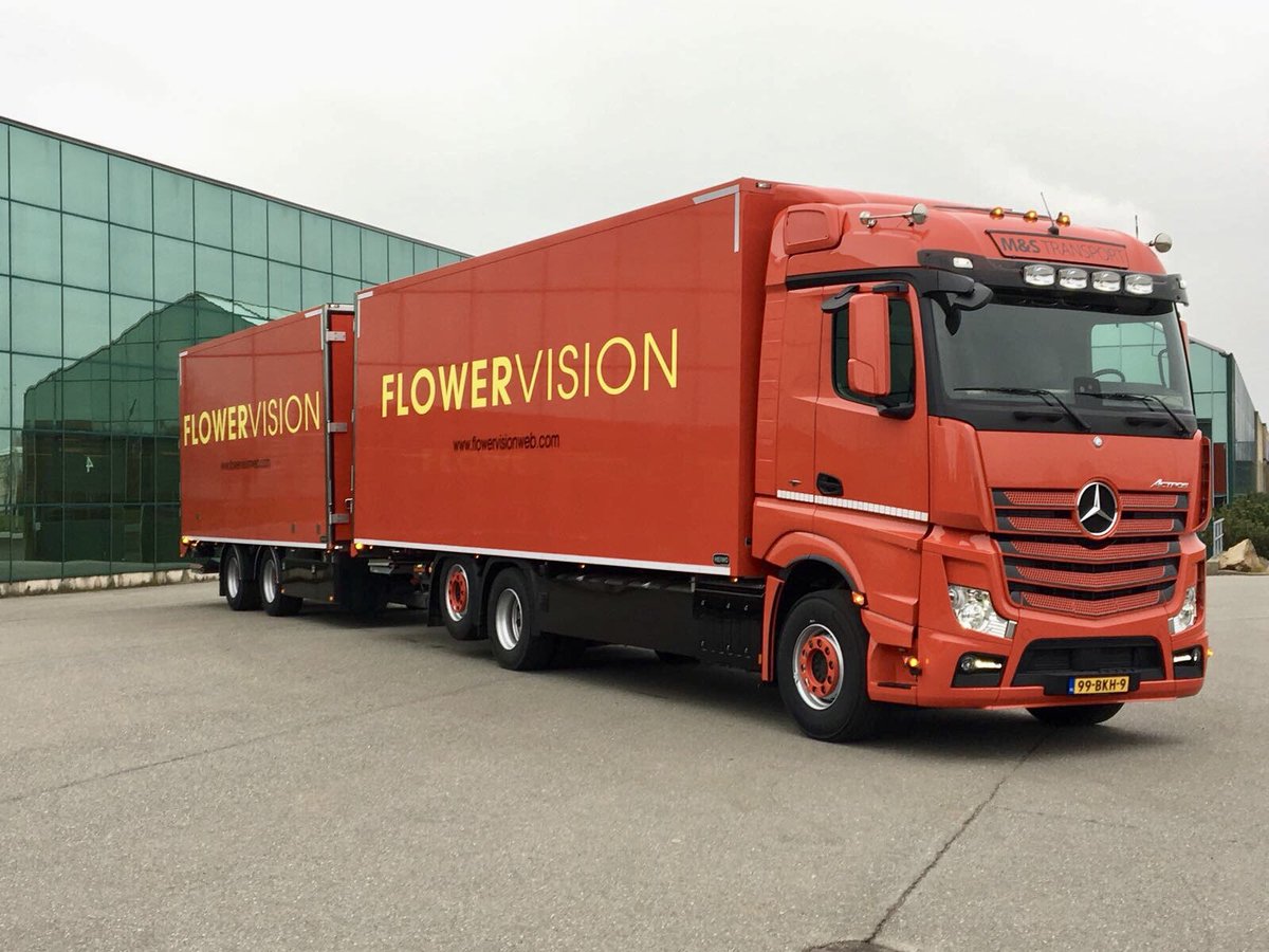 Vandaag is deze mooie Mercedes combi afgeleverd bij van Duyvenvoorde Flowers &amp; Plants M&amp;S Transport in Honselersdijk <a href="/vDuyvenvoorde/">Van Duyvenvoorde</a> <a href="/tiptopreclame/">TIPTOP reclame</a> @MercedesBenz_NL