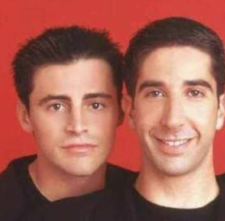 AwayDaysTips's tweet photo. Alexis Sanchez and Henrikh Mkhitaryan both looking happy enough with the swap deal. https://t.co/m22aJbgVtf