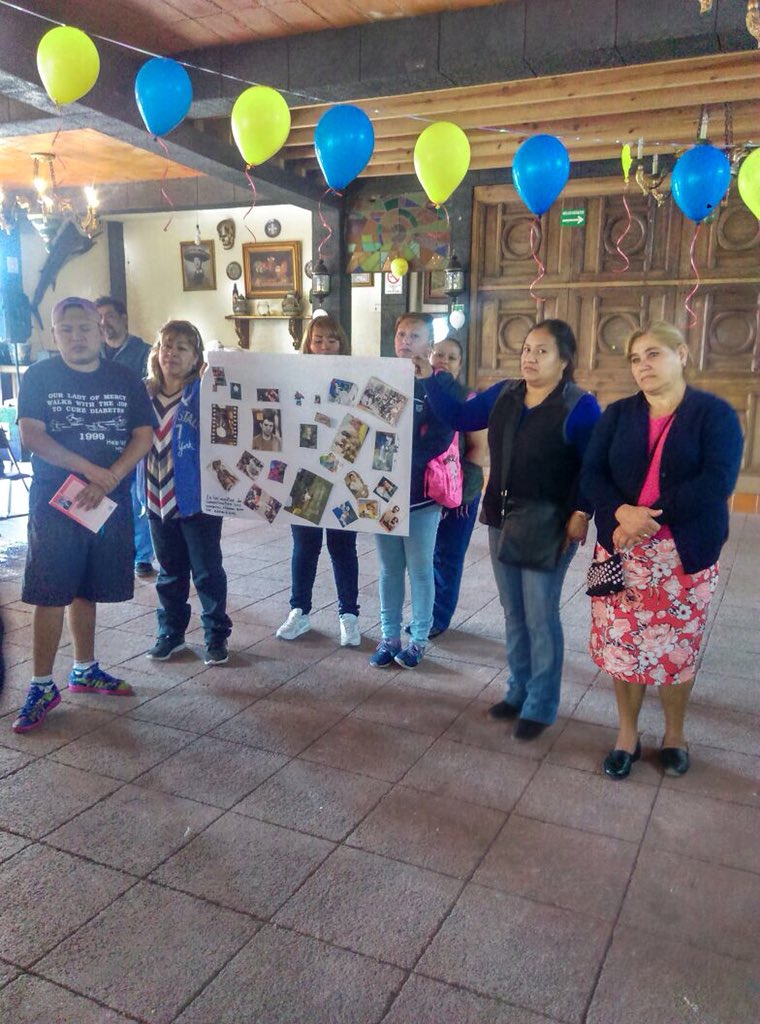 CG_Ecatepec's tweet photo. El cambio inicia por nosotros, llevamos pláticas de nuevas masculinidades a #JardinesDeMorelos #Ecatepec @alfredodelmazo @ErnestoNemer https://t.co/LhDqDpbXCI