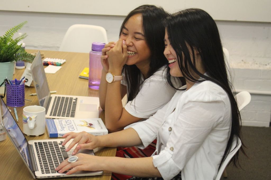 FinchXP_'s tweet photo. Do what you love. Love what you do. ππ±ππ€ Our PM Susan and Intern, Lyena working on our next release! #girlsintech #finchlife #finchfam https://t.co/ju8s4WzesZ