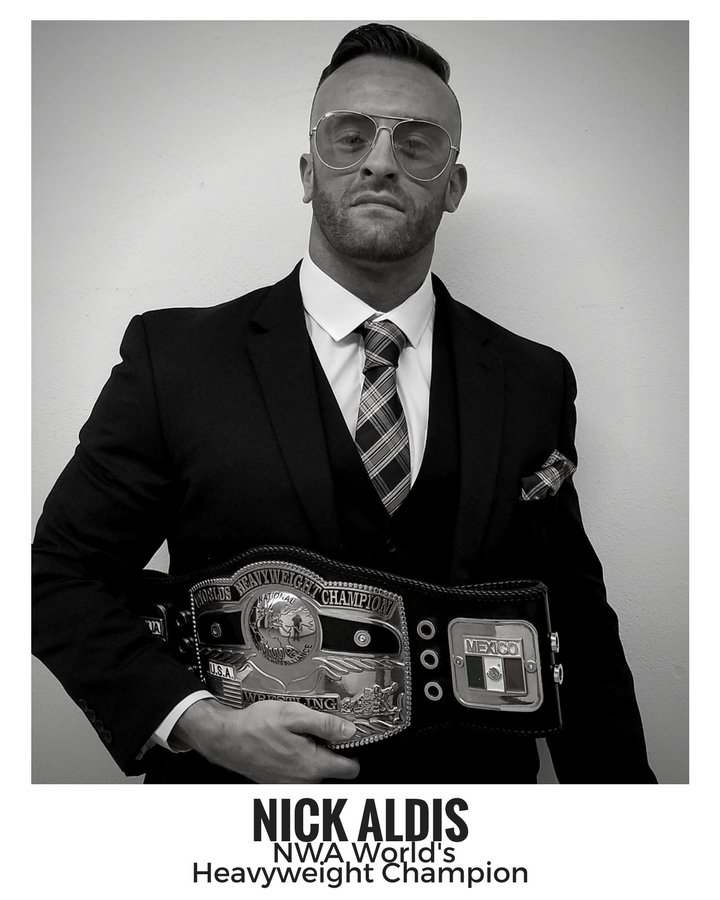 RealNickAldis's tweet image. New signed 8x10s available with the vaunted #TenPoundsOfGold at nickaldis.com click "Store".