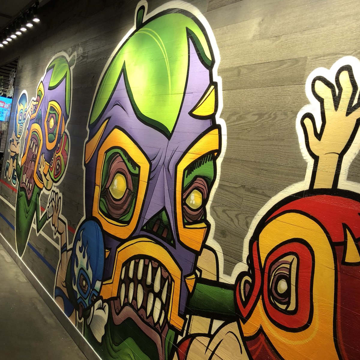 MySweetZepol's tweet image. Mural crush found in every  @TijuanaFlats ❤️ No 2 are ever alike! #bloggersevent #taconight #mediapress