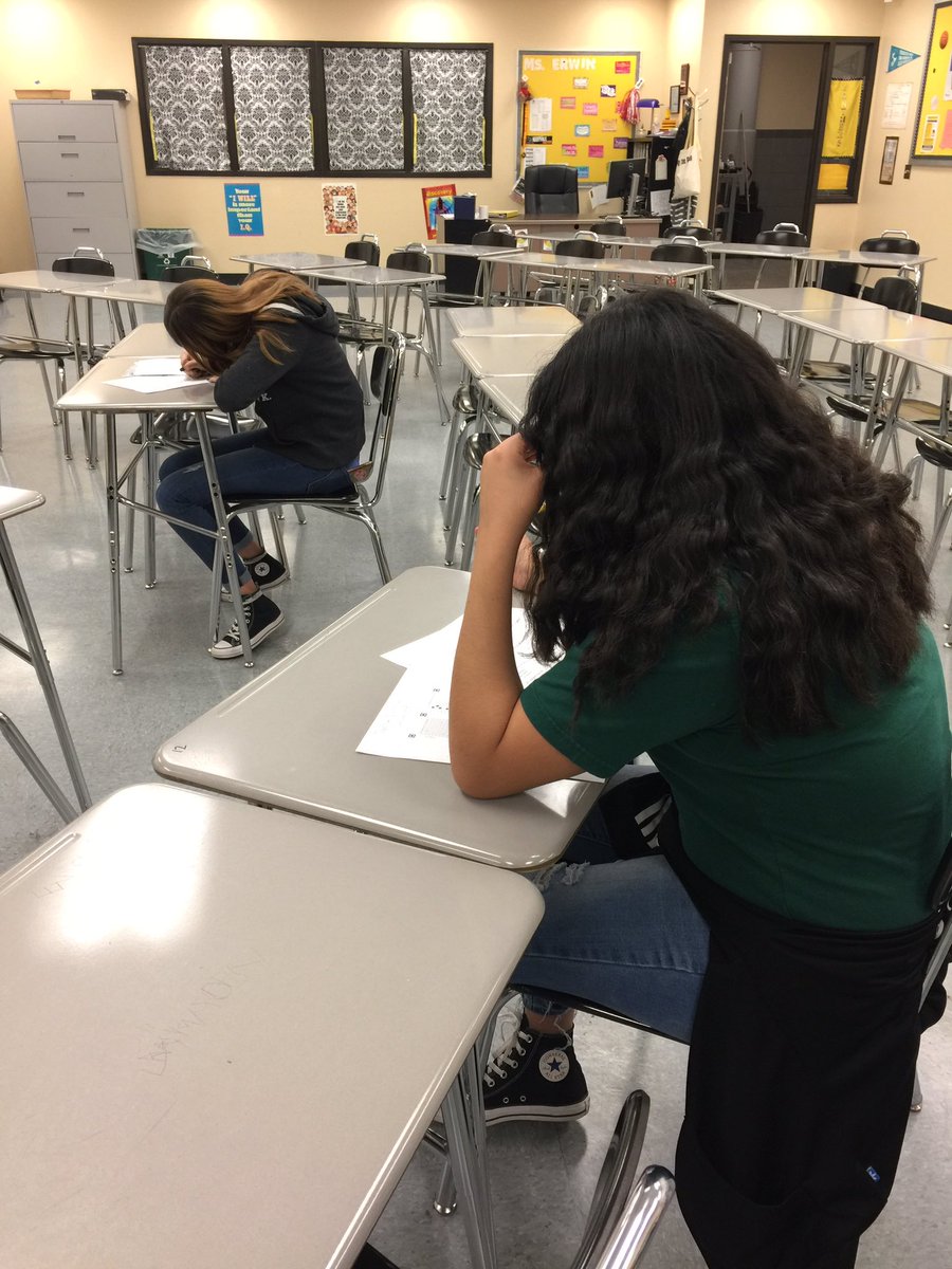 normaaguayo2's tweet photo. It's high school night at Maryvale!
@cartwrightElem #cartwrightElem https://t.co/HTvonI3tzk