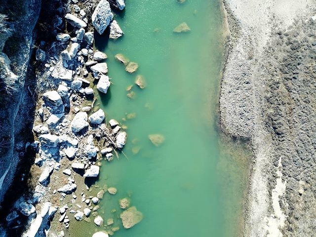 AdventureWithBG's tweet photo. Looking down over the #blue waters of the #SanGabrielRiver at #LakeGeorgetown https://t.co/ICGxoZxh4W https://t.co/ezmvDuEwaq