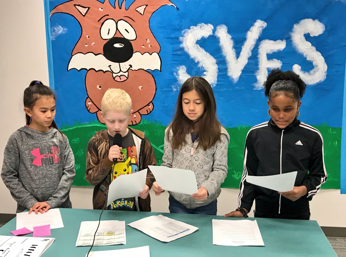 CowenMy's tweet photo. Pride Officers @SunsetValleyES explaining their idea- the Bobcat Spotlight! Proud of these kids for their leadership and their awesome ideas #pbis #recognizethepositive https://t.co/ZhJp1BsmJz