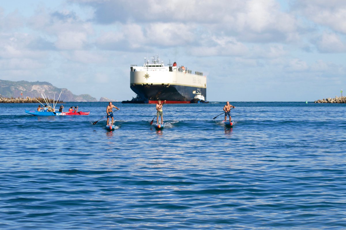 ConBax's tweet image. Monday morning grind! #norestdays #paddlemonster