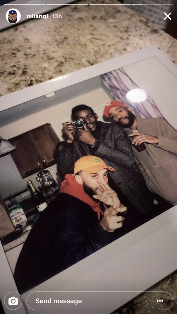 dancefloornowar's tweet photo. Toast up with tha gang ๐๐๐
@AloneInDaAstros @Milan__QL #GetHipp #QualityL #DancefloorConnoosseur #HOW https://t.co/UnebDmgIvv