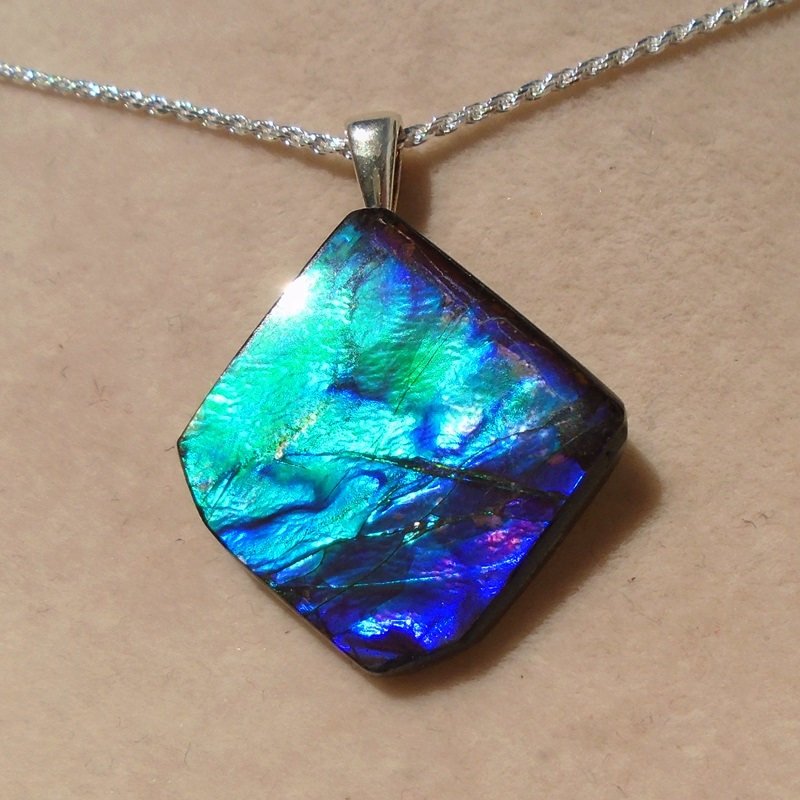 99stratton's tweet image. Excited to share the latest addition to my #etsy shop: Canadian Ammolite Pendant with Sterling Silver 1.2MM Diamond Cut Rope Chain 18 inches etsy.me/2n0cMQE #jewelry #necklace #ammolite #ammolitependant #pendant #uniquependant #canadianammolite #ammolitejewelry
