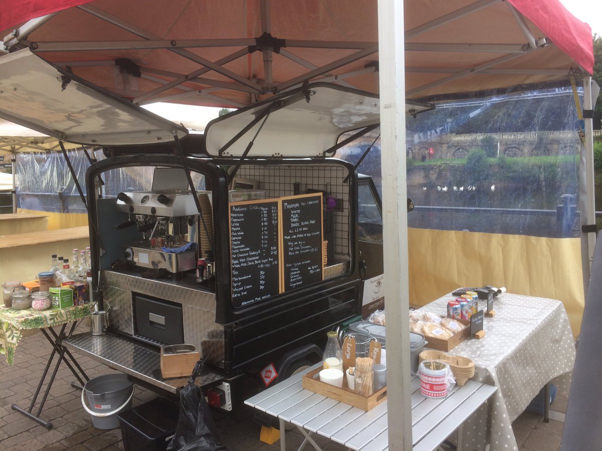 AndiamoCaffe's tweet photo. #bridgnorthhour available for events fetes festivals and more locally roasted freshly ground coffee &amp; real hot chocolate ☕️ https://t.co/XPZpZhsmu4