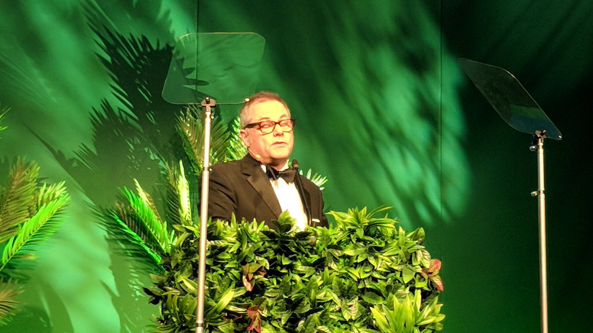 BTAwardsEU's tweet image. And our host is here #JackDee ! Fresh from hosting the national plumbers awards... He was a day late for that, but then, they always keep him waiting... #BBTA18 (Last of his jokes I'll tweet! ©)