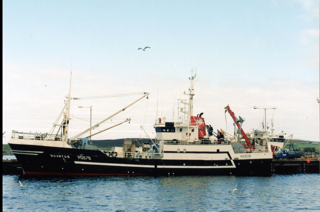 quantuspd379's tweet image. First Quantus before lengthening Victoria pier Lerwick #fishing #boat