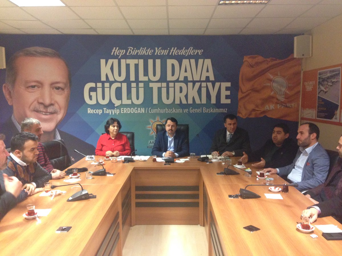 İlçe Teşkilât başkanımız <a href="/idrisguneyy/">İdris GÜNEY</a> başkanlığında Teşkilât komisyonu toplantımızı icra ettik. <a href="/temel67/">Temel Karadeniz</a> <a href="/avmustafakorkut/">Av. Mustafa Korkut</a>