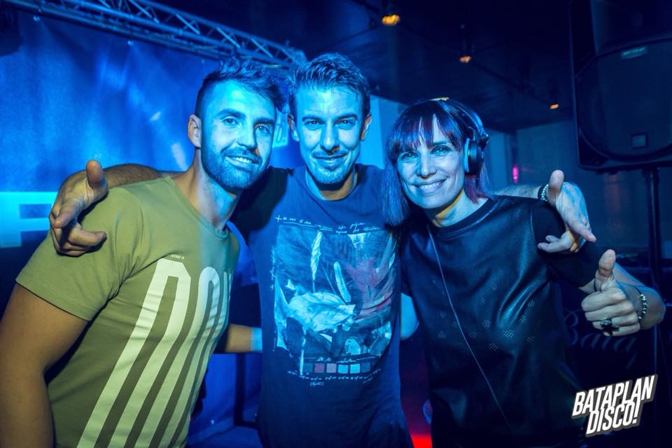 djmonicax's tweet photo. #AlvaroCorz #JesusPlay #MonicaX #Remember #Play #DJs #BataplanDisco #Club #Party #People #Donosti #Happy #Smile #Love #Life #Night #Music #Vinyl #OldSchool #DJing #RealDJ #Mixing #Mix #Top 🔝🎵✖️🎚🎹🎙🎧 @Bataplan_Disco https://t.co/75RzFFtwb7