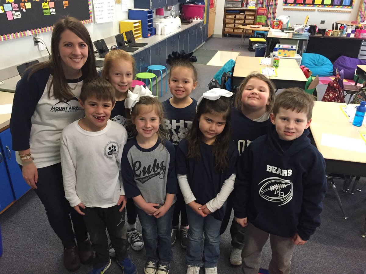 Tara Thacker Hill tweet media