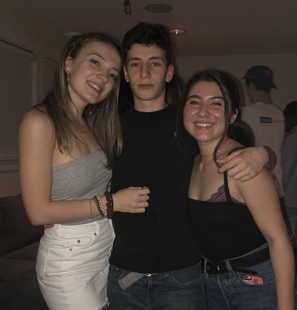 lisaparker2020's tweet photo. We would like to formally thank and express our gratitude to the NRA for publicly agreeing to endorse the Parker campaign. Here is a congratulatory photograph of the campaign team and a core member of the NRA! @NRAmalco18 #malcolmgov #NRA https://t.co/wZuG5rFv1o