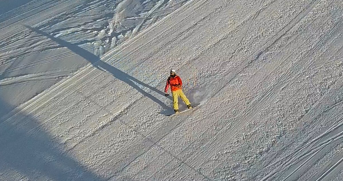 peterbratu's tweet photo. winter fun @DJIGlobal #AdventureUnfolds https://t.co/3xDmHex997