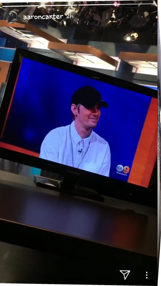 brbkillenyahoo's tweet image. How handsome is this guy @aaroncarter looks really good proud of him 😍