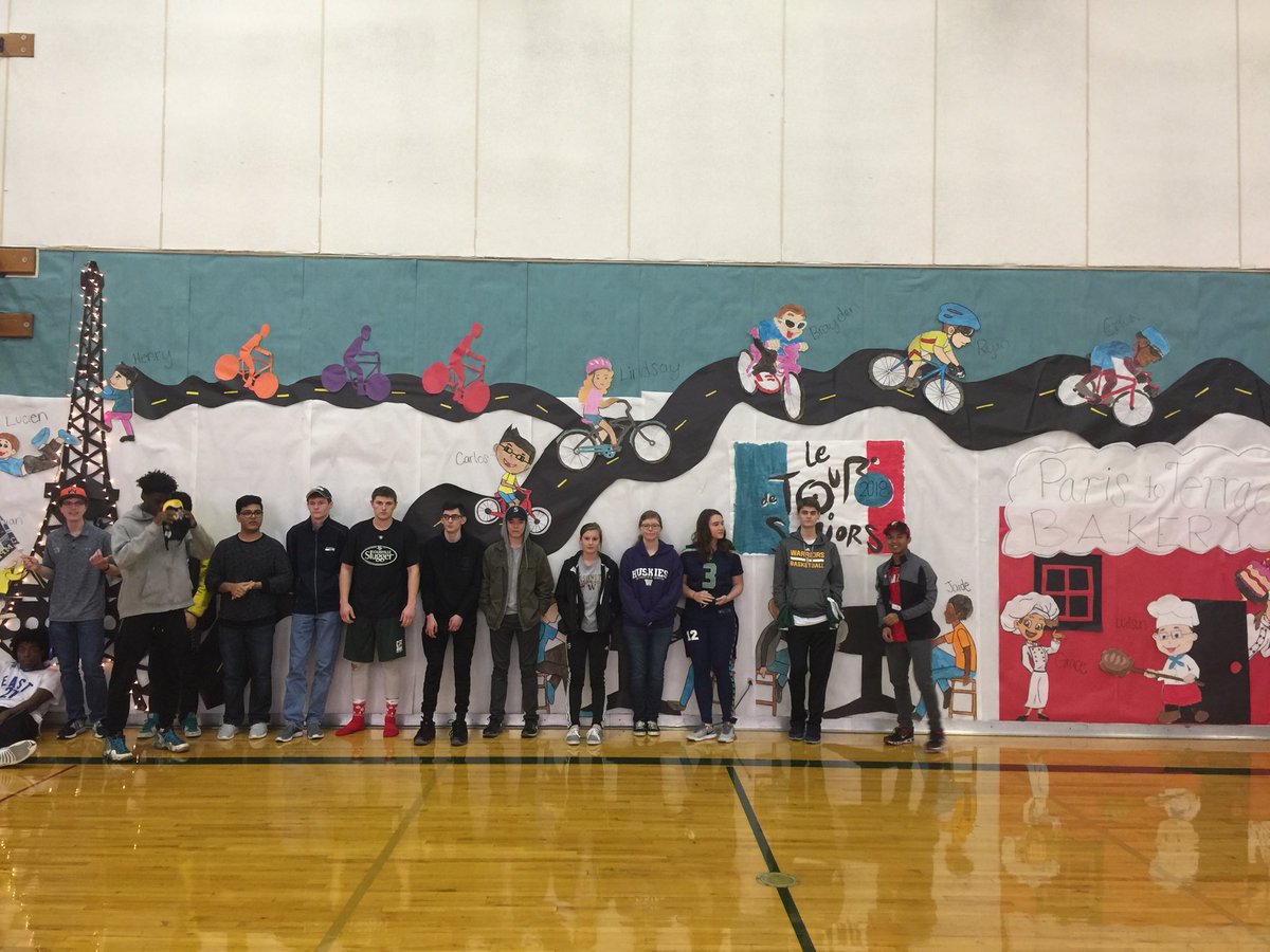 cpcsmlt's tweet photo. SENIORS! https://t.co/Rk4tFed52D