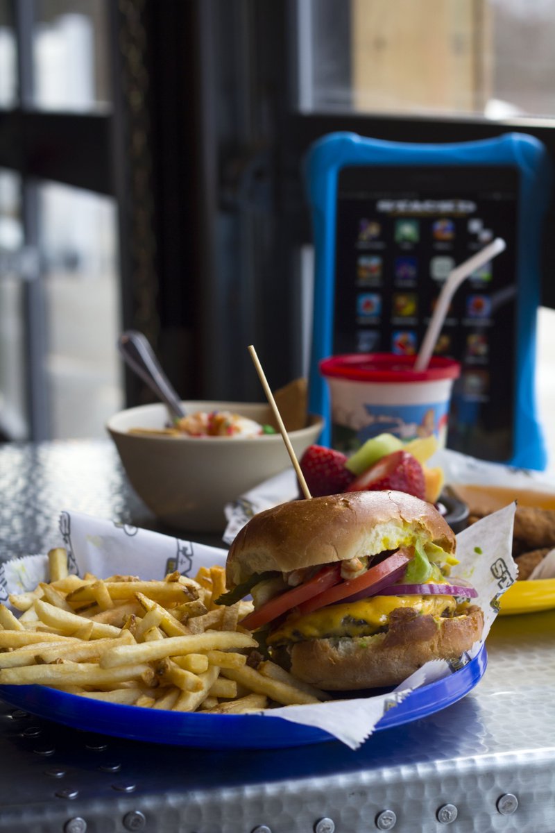 StackdWexford's tweet photo. Looking for the perfect place for a family friendly meal? KIDS EAT FREE every Monday, ALL DAY, with each purchase of an adult entree! We even have tablets to keep them occupied! #stackdpgh #freeburgh https://t.co/iwFxsfUVC4