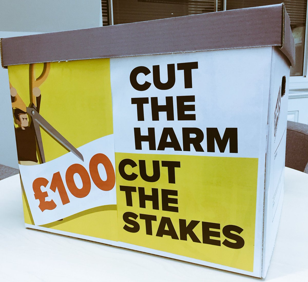 DavidLinden's tweet photo. Heading to Downing Street tomorrow to hand over this box full of messages from Glasgow East, demanding that the UK Government cuts the FOBT stake from £100 to £2. #CutTheHarm #CutTheStake @fobtappg @StoptheFOBTs https://t.co/ekaj2gE6JG