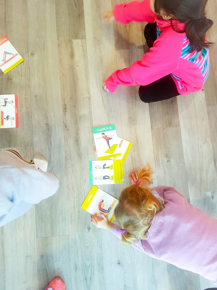Kindergarteners from @oodps1 visited us for a field trip for some breathing, movement and relaxation ❤ #oodenawi #mindfulnessinschools #yogaforkids #oakvillekids #yogainschools