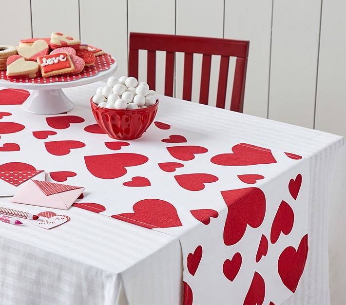 Premiertweets's tweet photo. Just in time for #Valentine's Day,
#PremierTableLinens plush, all Cotton, vibrant 17" x 72" red hearts table runner. (over our Poly Stripe)
Only 100 available. ORDER NOW! https://t.co/RRQ6rzxeTW
The #eventplanners ☝ choice
1 (800) 937 1159
#FittedTablecloth #heartstablerunner https://t.co/giPUrVt4EH
